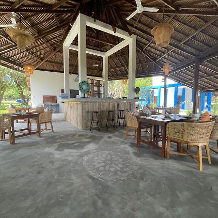 Blue Emocean Dive Resort Moyo Island Eksteriør billede